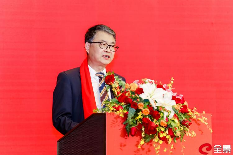 高壁垒下稀缺性凸显 铖昌科技上市首日股价大涨44%的背后